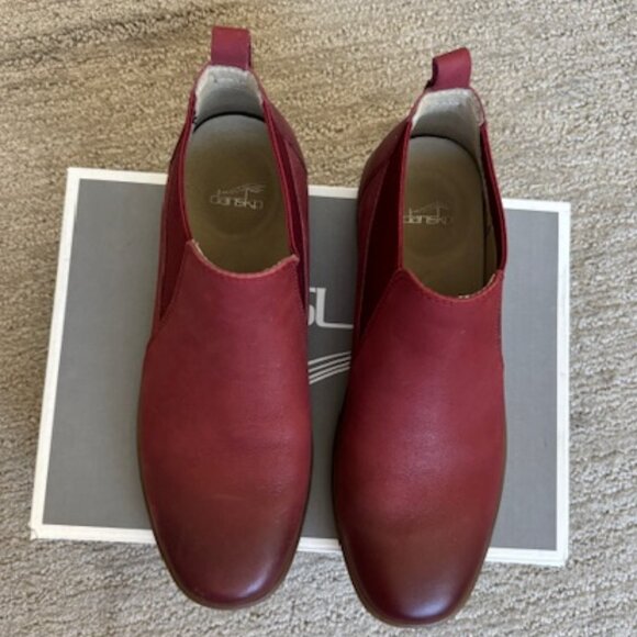 Dasko Women's Louisa Burnished Calf Red Leather Booties in Perfect Condition - Picture 4 of 8